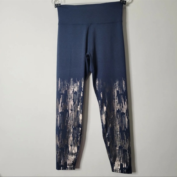 Joylab Women Size M Blue Leggings Silver Metallic Detailing 7/8 Length - NWOT - Picture 1 of 5